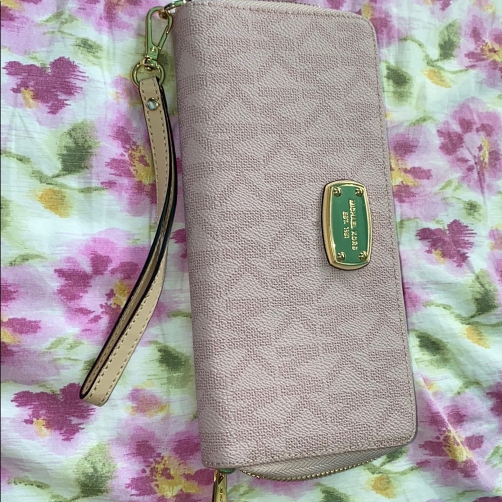Limited edition pink Michael kors wallet/ wristlet